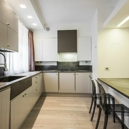 Myplace Via Castelmenardo Appartamento *
