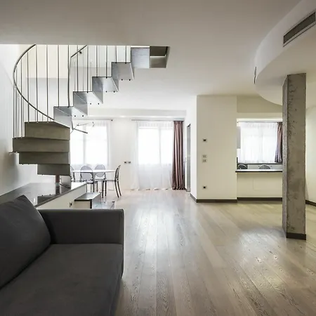 Myplace Via Castelmenardo Apartment *