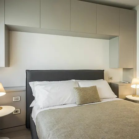 Myplace Via Castelmenardo Apartment
