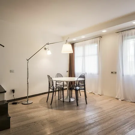 Myplace Via Castelmenardo Apartment *